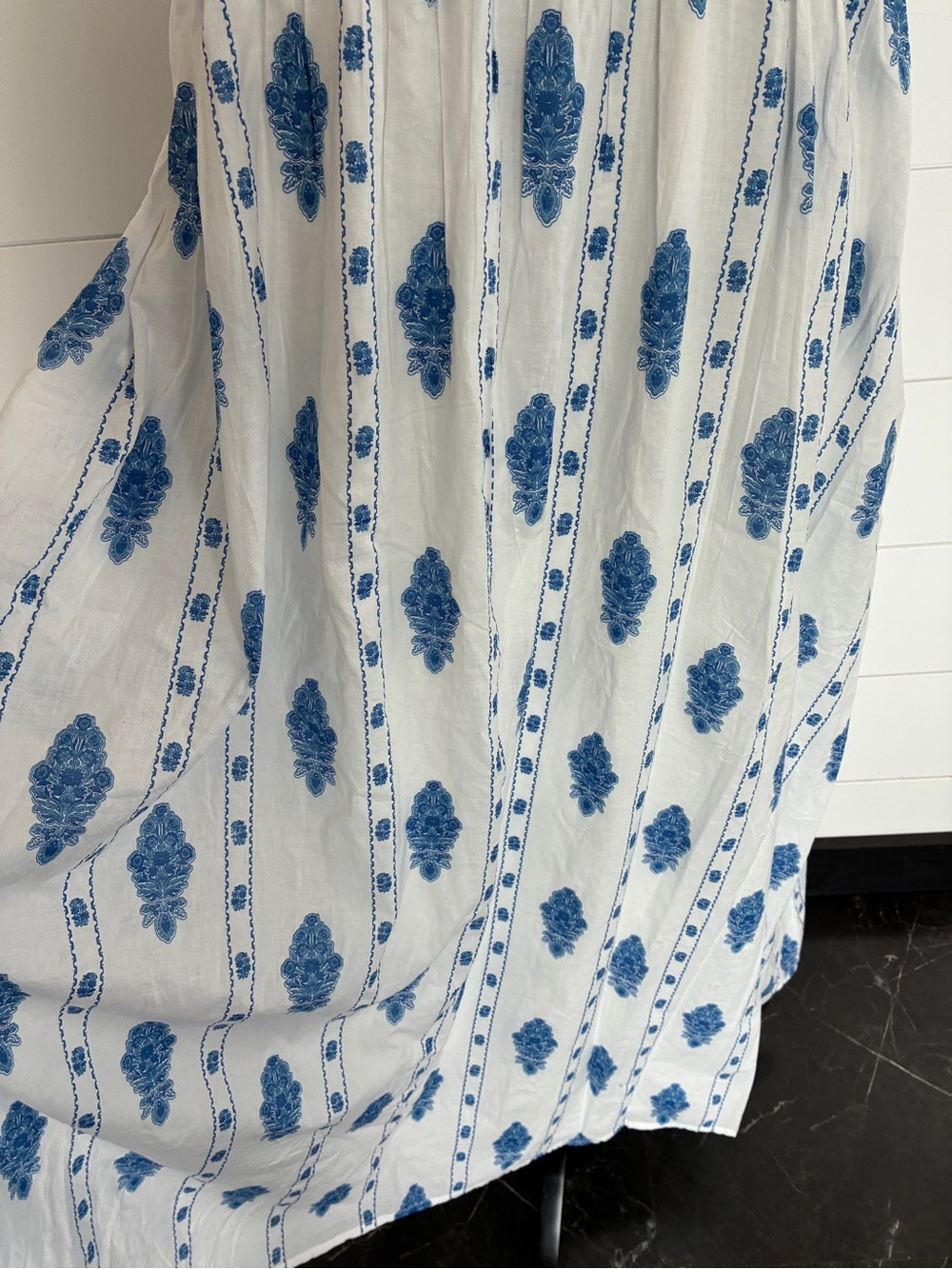 Japna White Maxi Dress with Blue Floral Print & Pockets SZ XL NWT/0383 - Picture 4 of 11